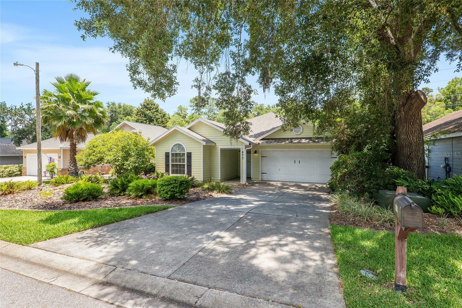 Property Photo:  847 NW 122nd Terrace  FL 32669 