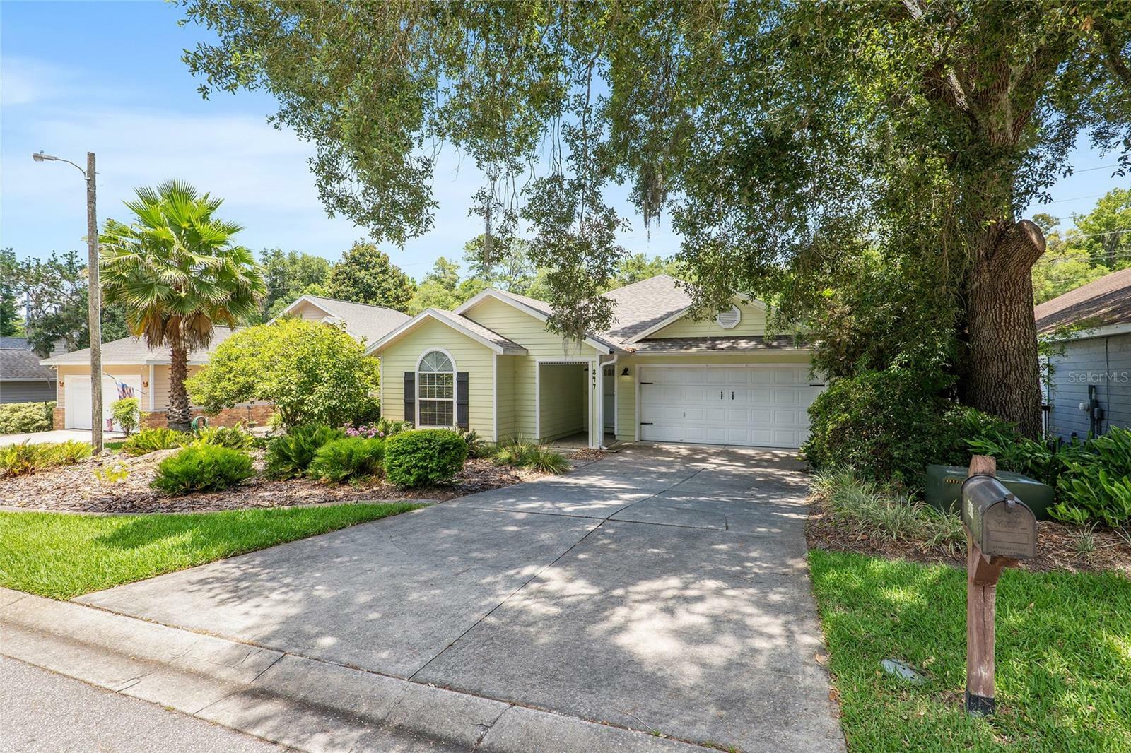 Property Photo: 847 NW 122nd Terrace FL 32669
