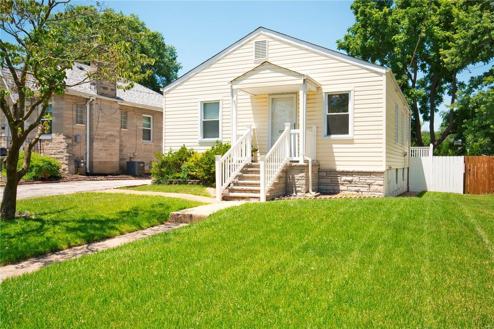 Property Photo: 7925 Hildesheim Avenue MO 63123