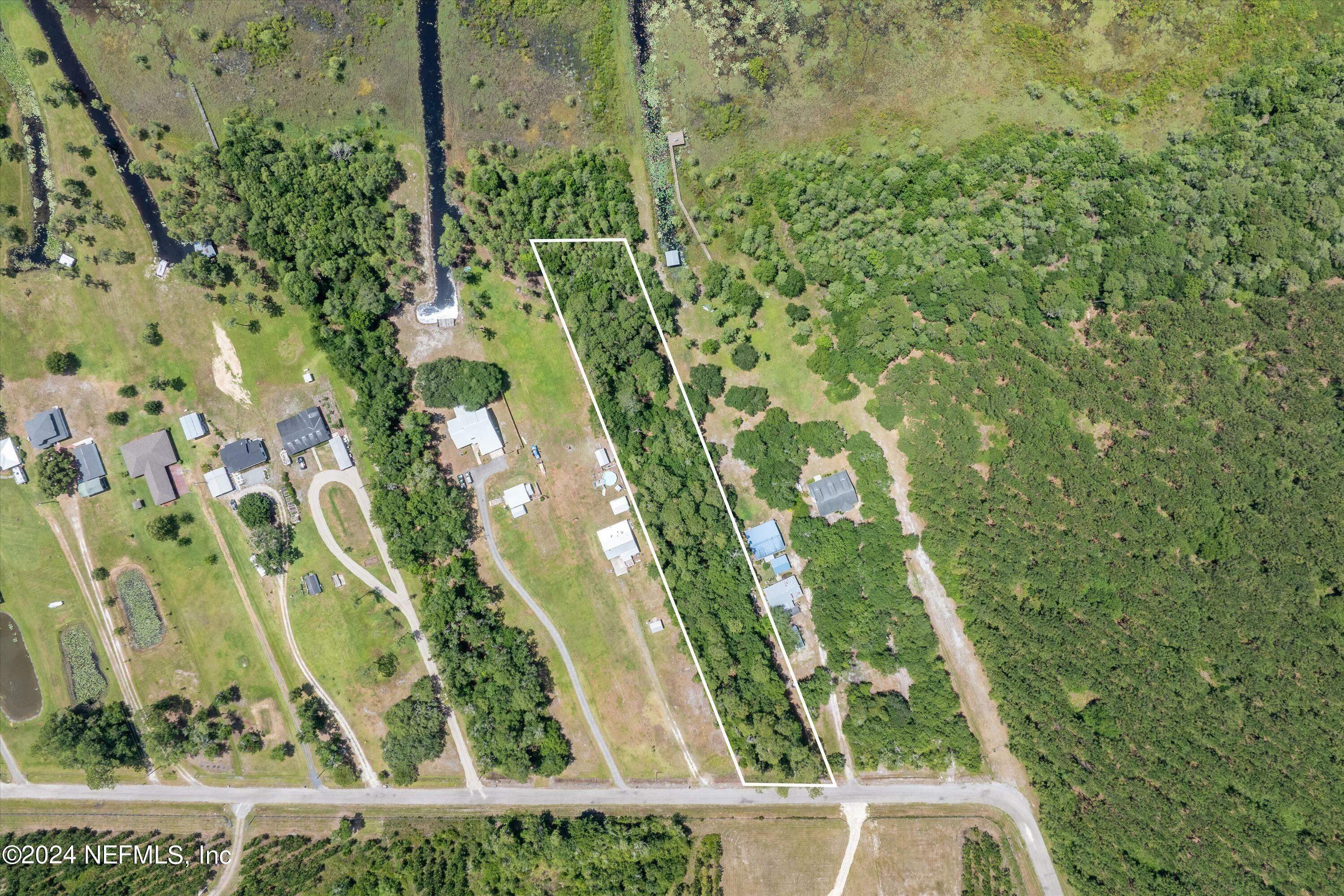 Property Photo:  00 SW 155th Way  FL 32091 