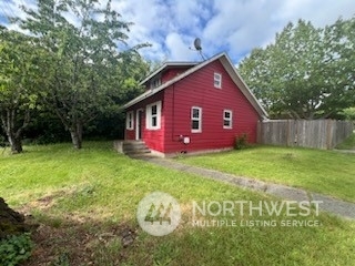 Property Photo:  2931 Perry Avenue NE  WA 98310 