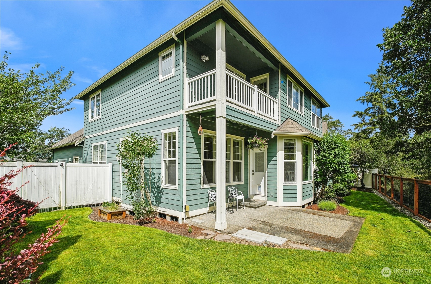 Property Photo:  1436 Richmond Ct  WA 98327 