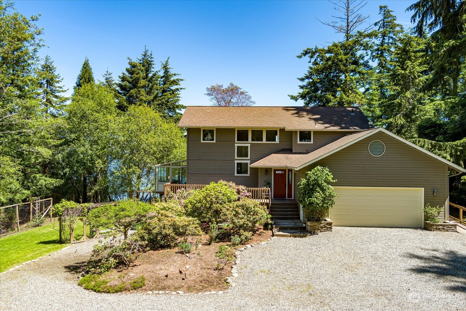 Property Photo:  172 Rhodena Drive  WA 98239 