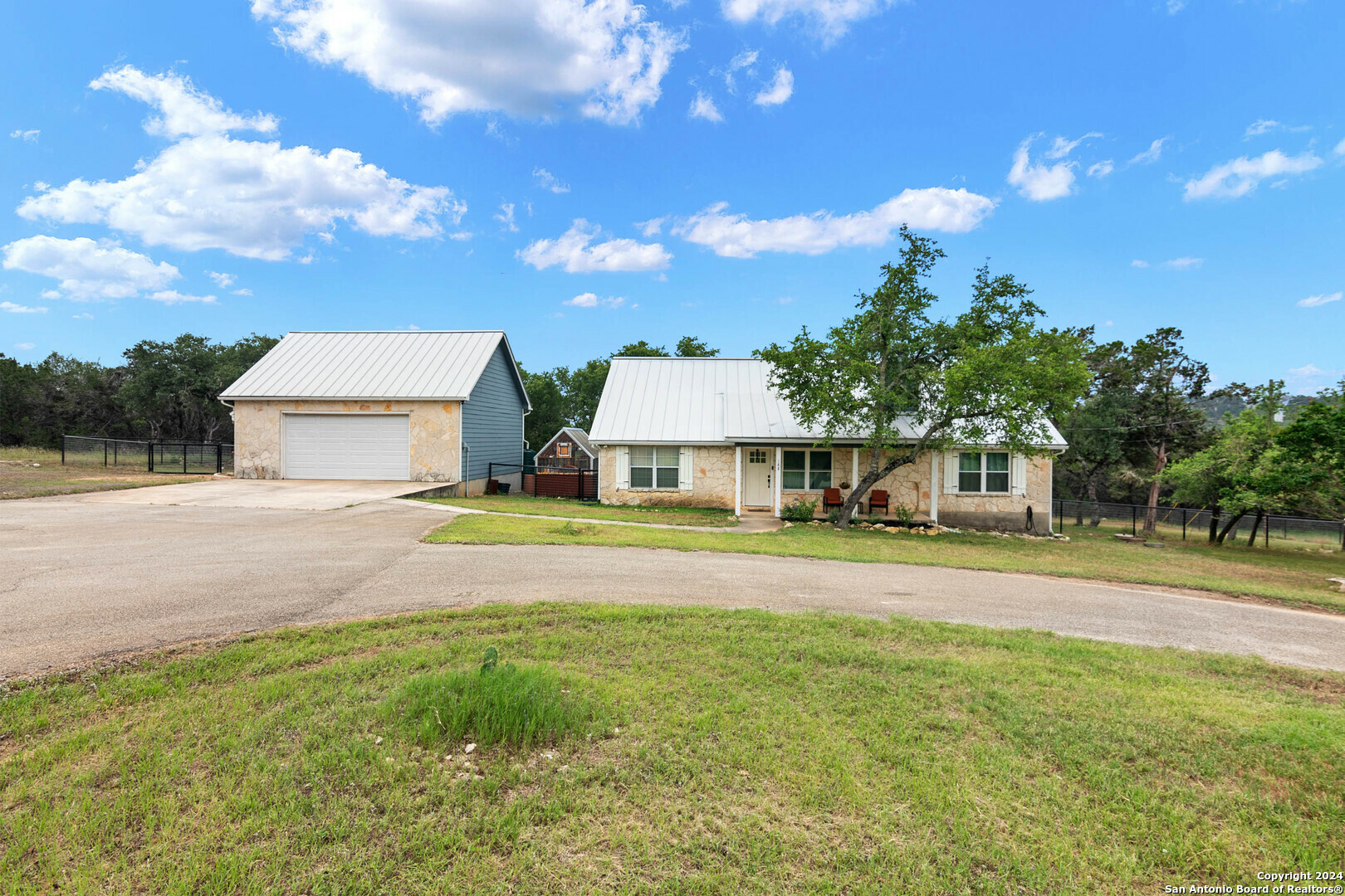 Property Photo:  188 Thoroughbred  TX 78070 