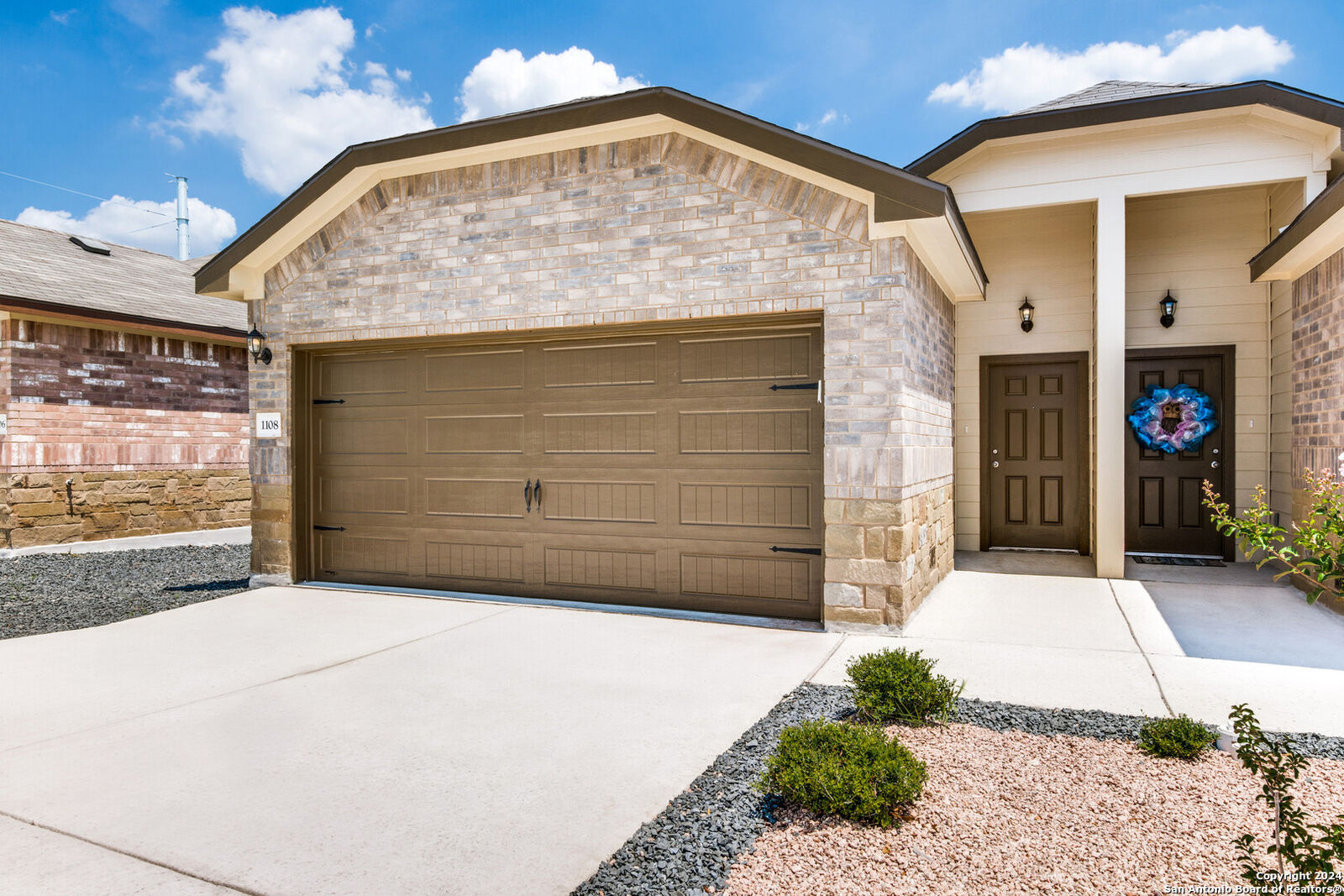 Property Photo:  9208 Canyon Bend 2  TX 78109 