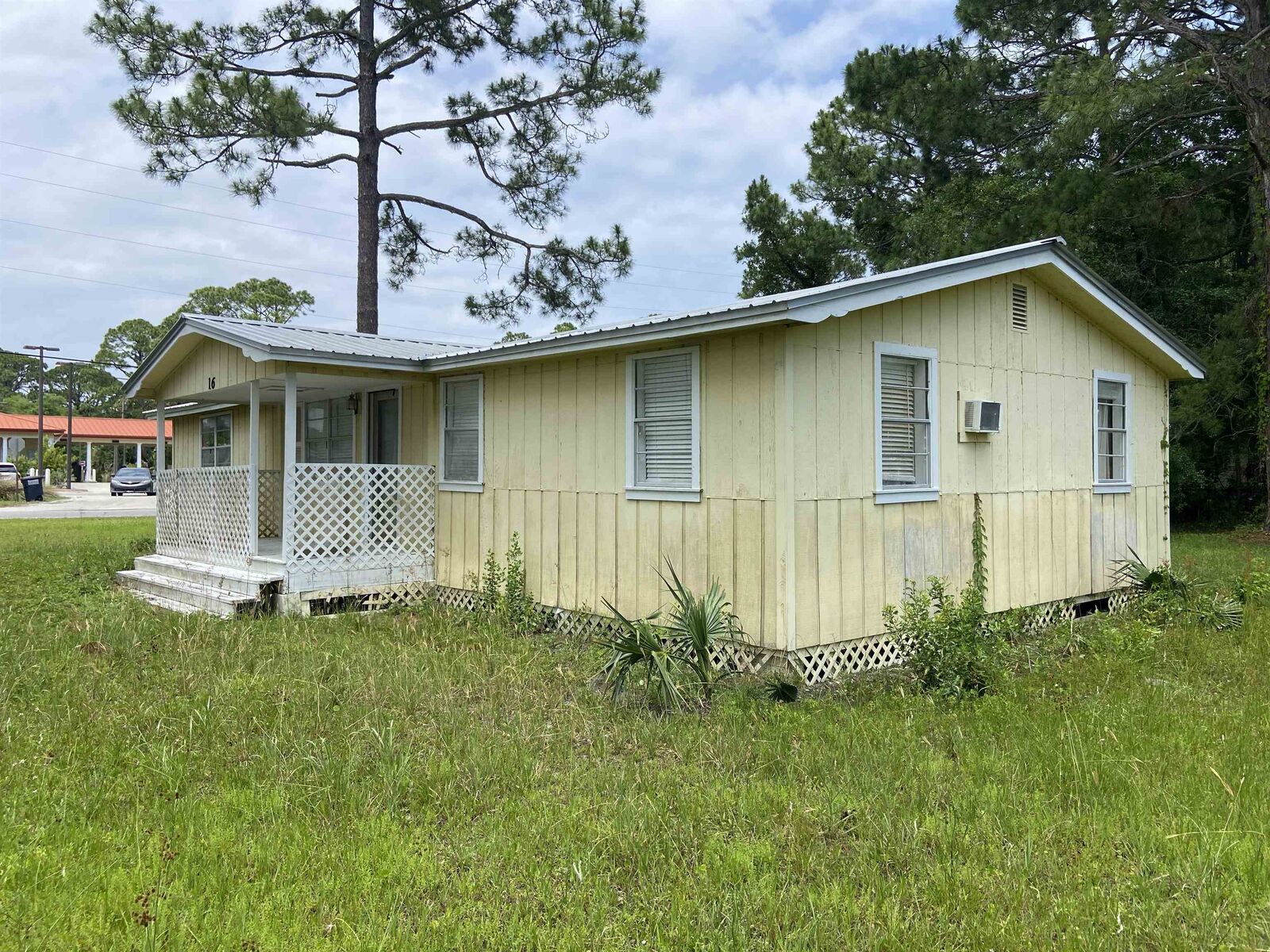 Property Photo: 16 Island Drive FL 32328
