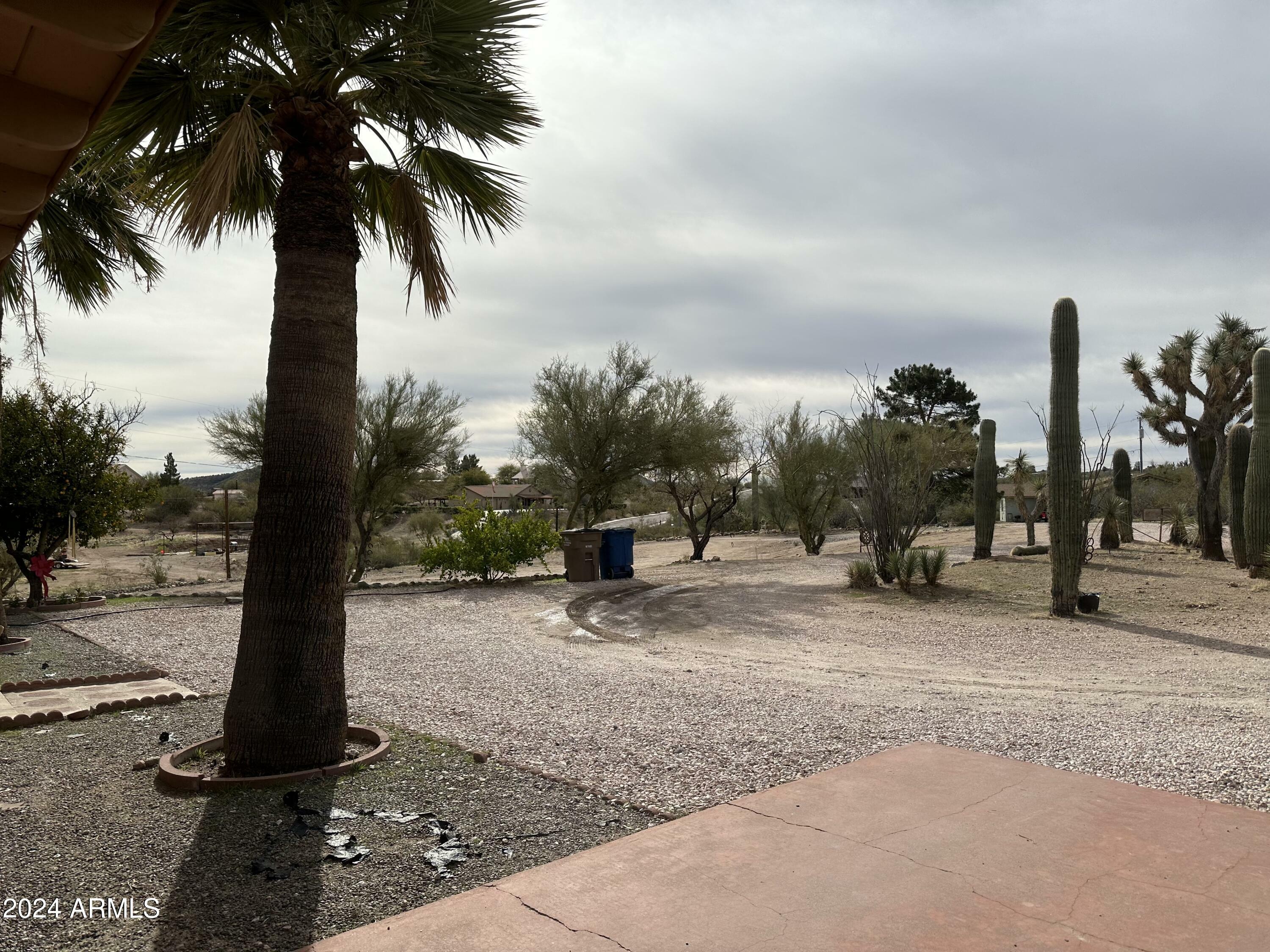 Property Photo:  350 Ocotillo Drive  AZ 85390 