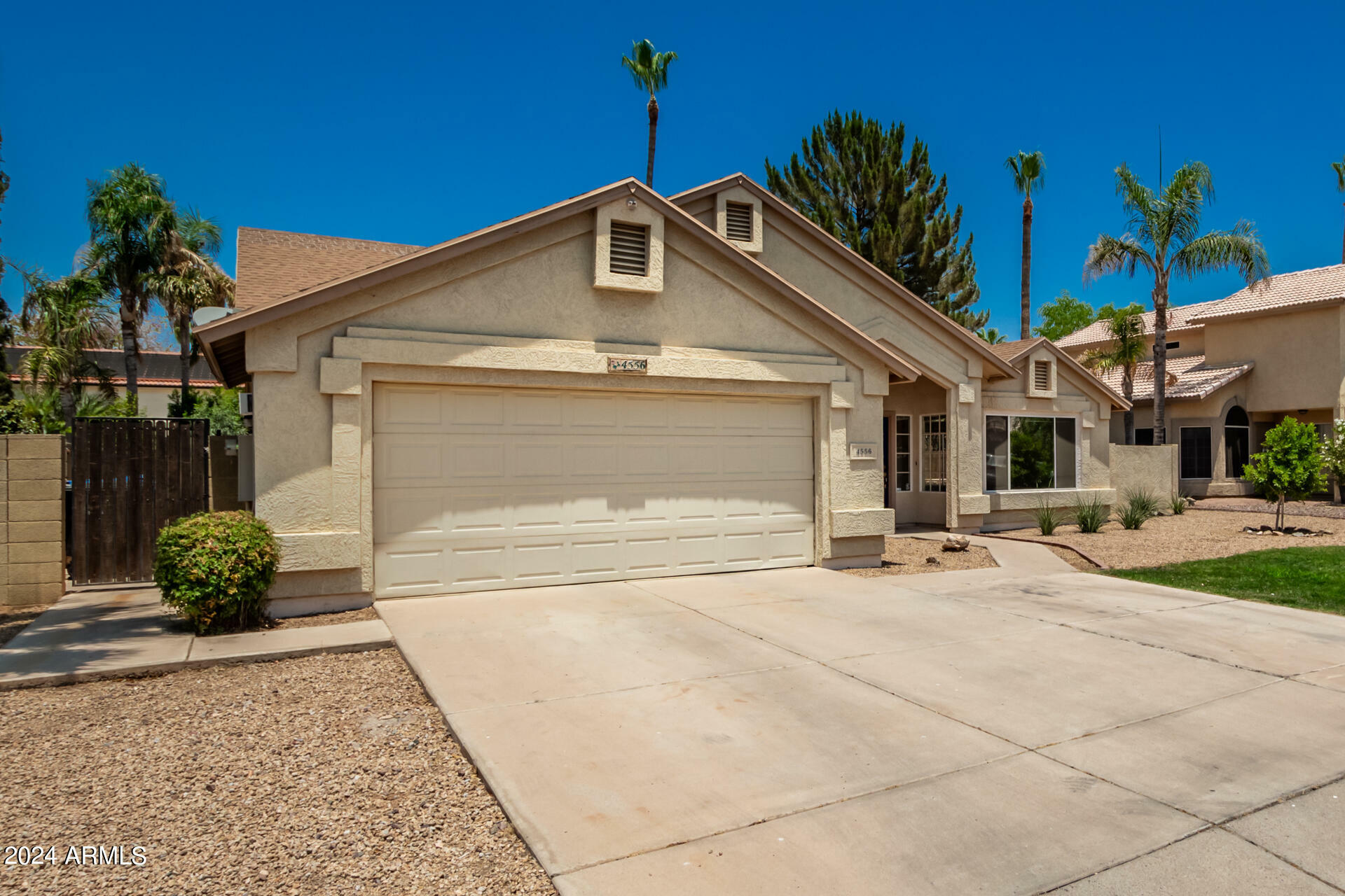 Property Photo:  4556 E Towne Lane  AZ 85234 