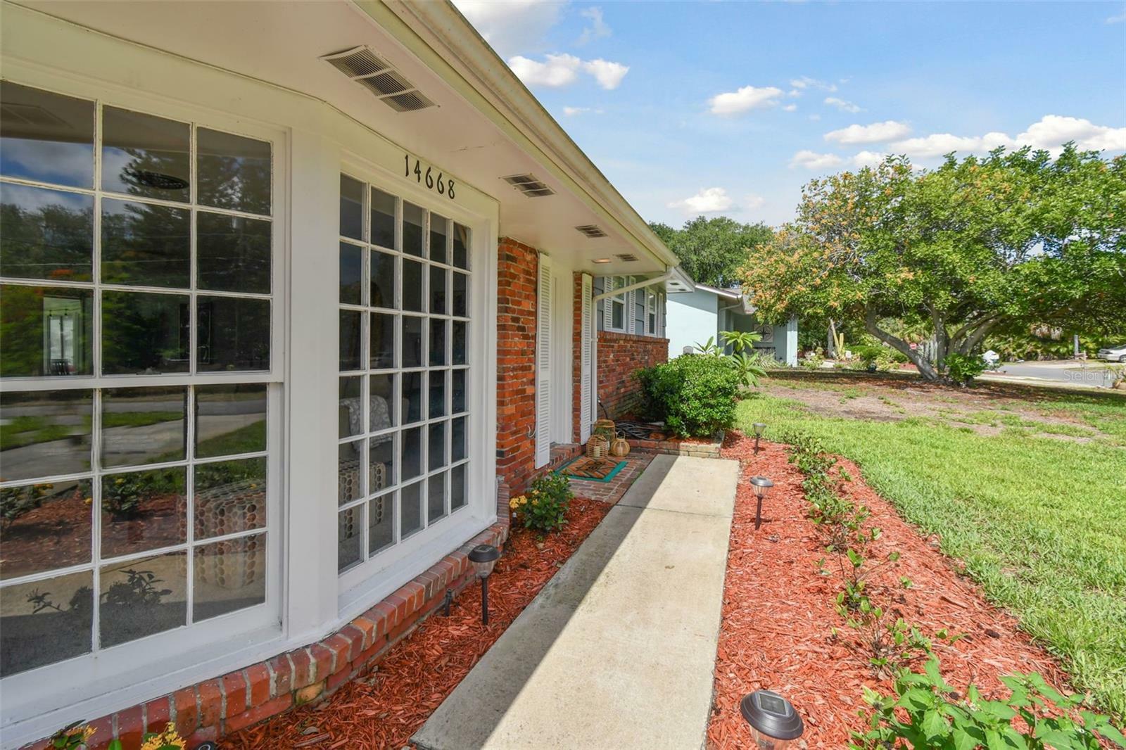 Property Photo:  14668 Brewster Drive  FL 33774 