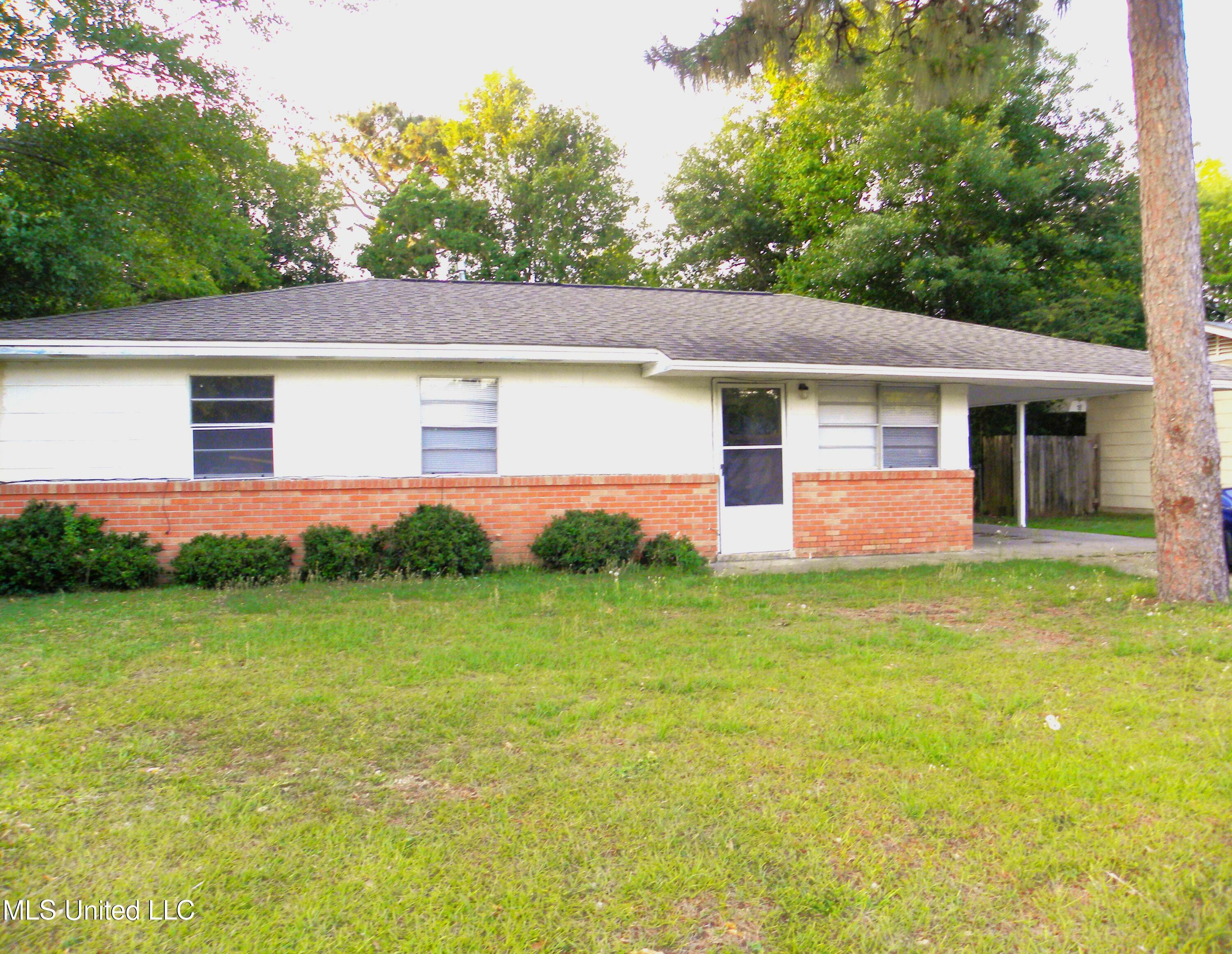 Property Photo:  304 Tandy Drive  MS 39503 