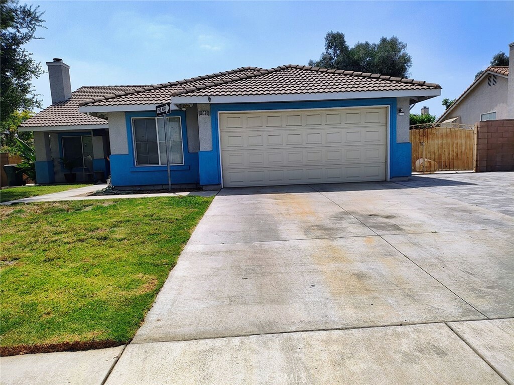 10590 Tumbleweed Drive  Bloomington CA 92316 photo