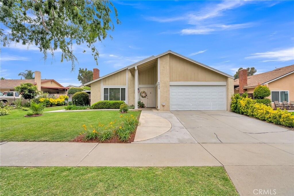 Property Photo: 6825 Crest Avenue CA 92503