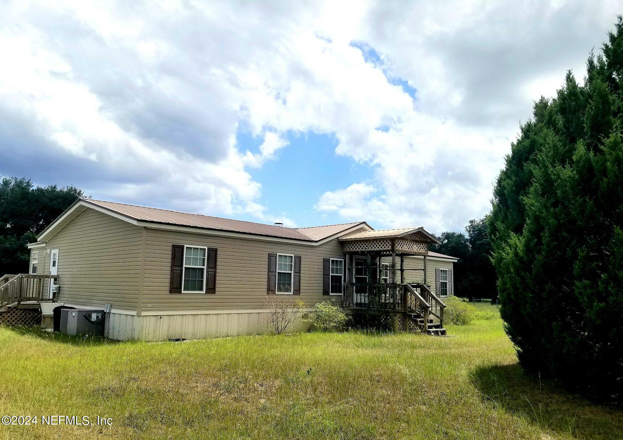 Property Photo: 446 Georgetown Shortcut Road FL 32112