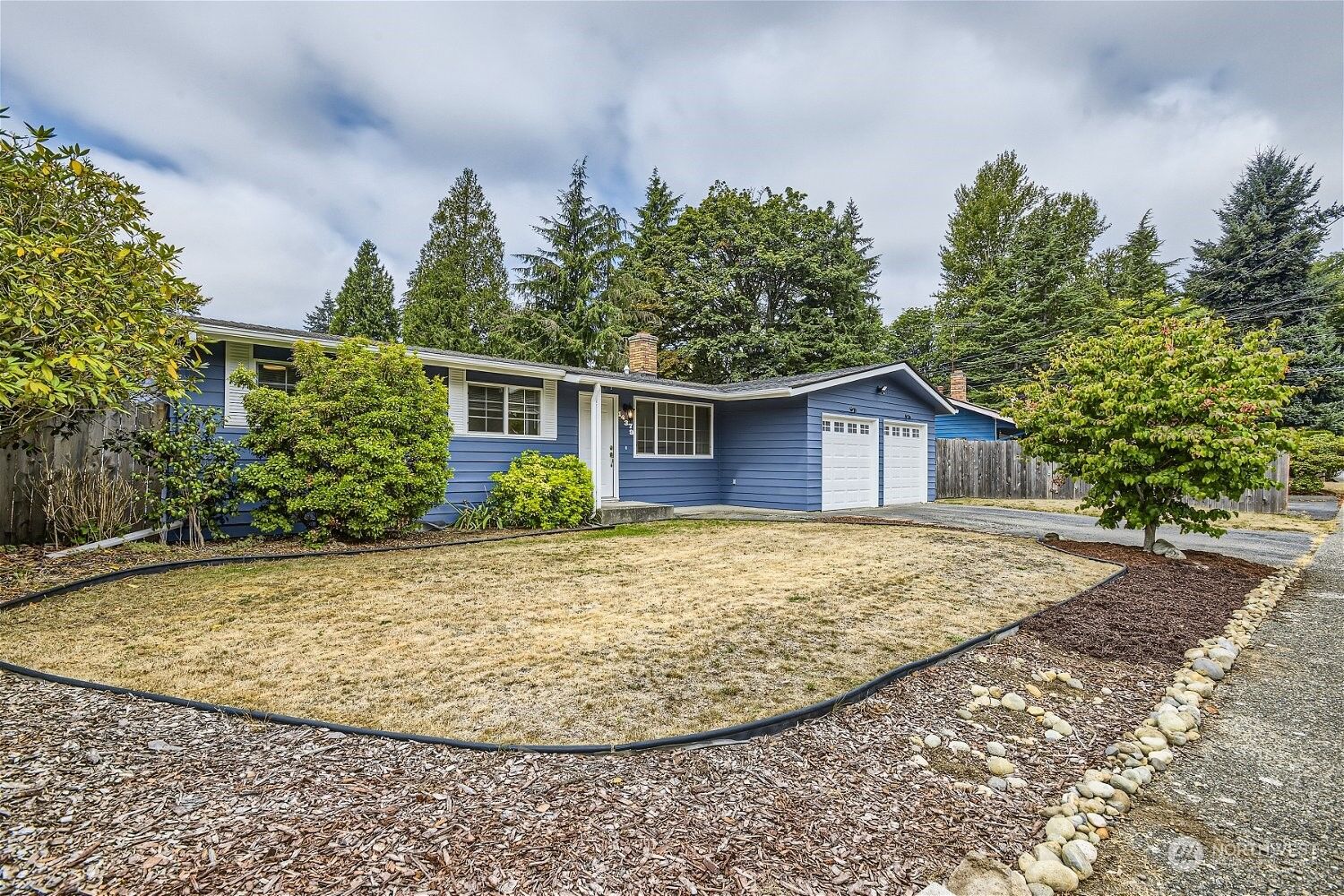 Property Photo: 14379 104th Avenue NE WA 98034