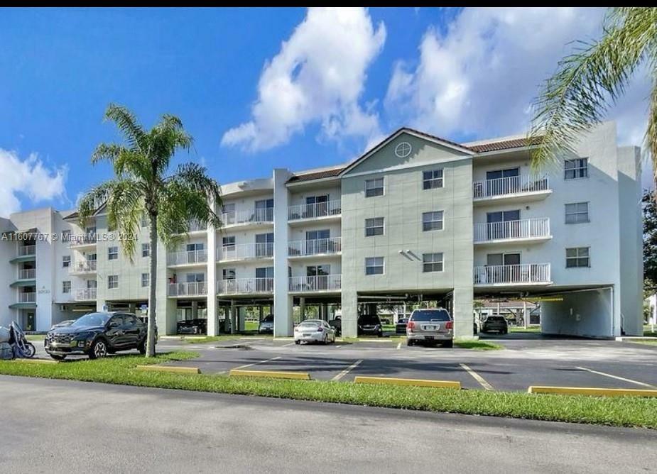 8200 SW 210th St 109  Cutler Bay FL 33189 photo