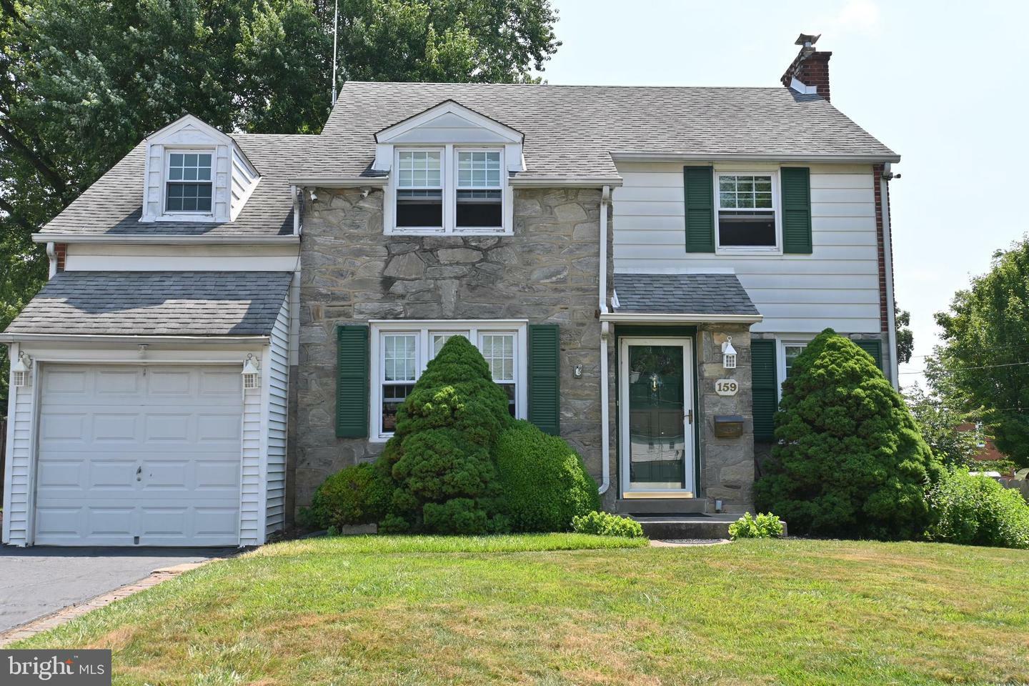 Property Photo: 159 S Norwinden Drive PA 19064