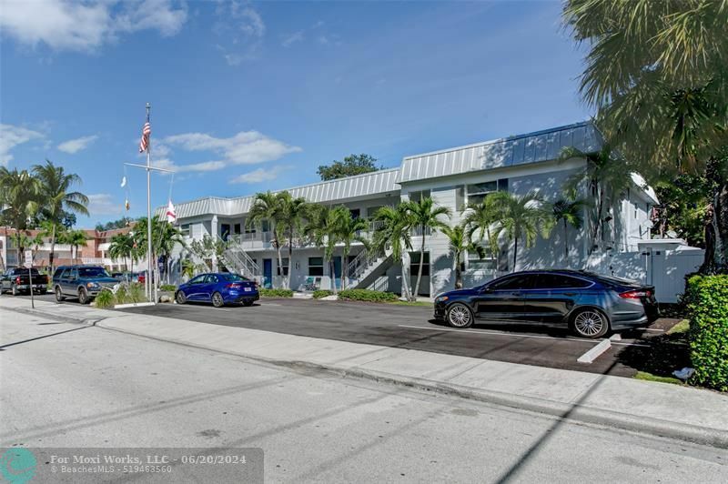 Property Photo:  530 S Federal Hwy 1  FL 33301 