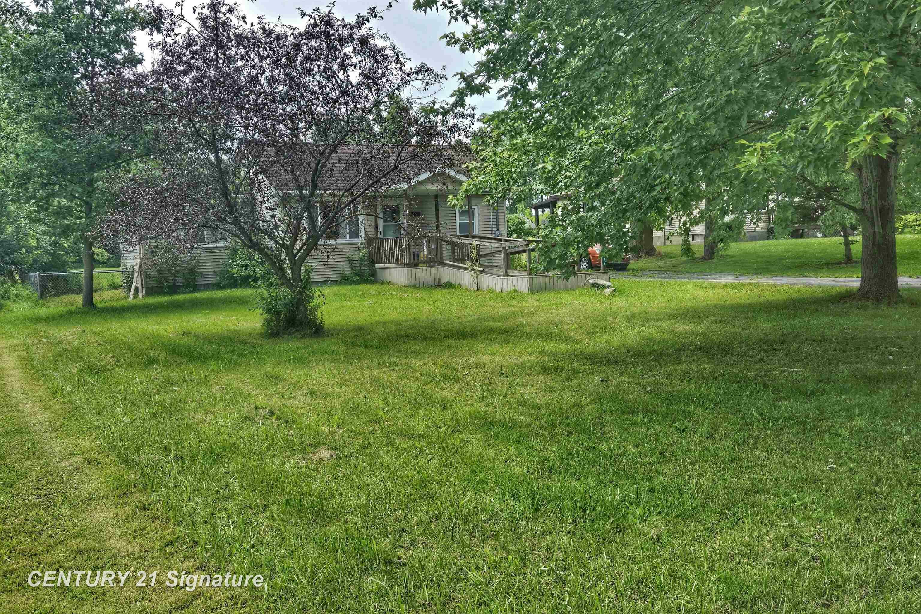 Property Photo:  1677 Huntington  MI 48601 