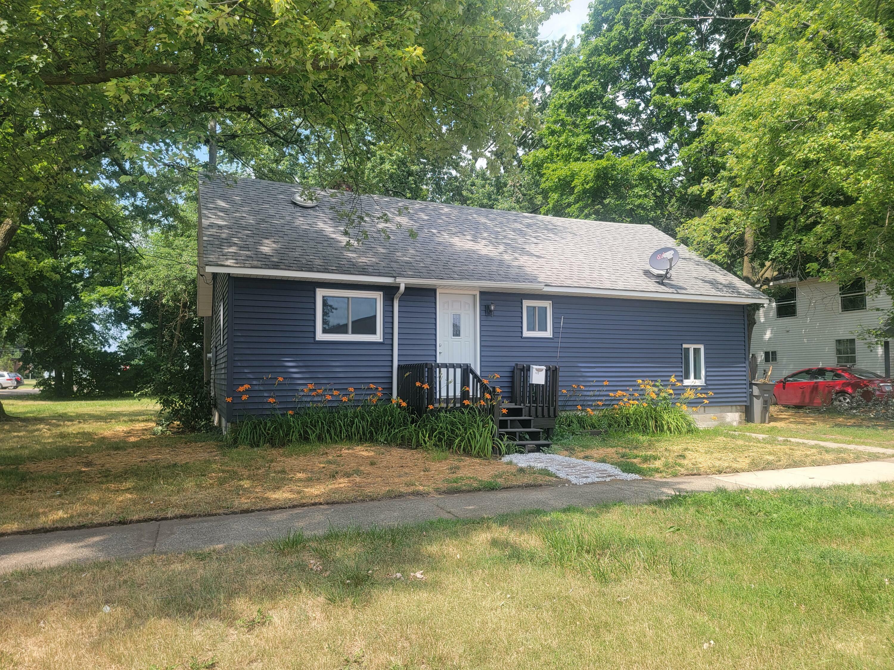 409 Norwood Avenue  Sturgis MI 49091 photo