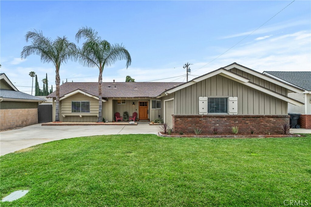 Property Photo:  17473 Orchid Court  CA 92335 