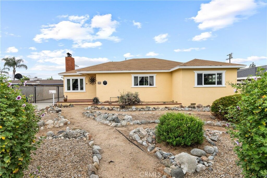 Property Photo:  844 E Harvard Place  CA 91764 