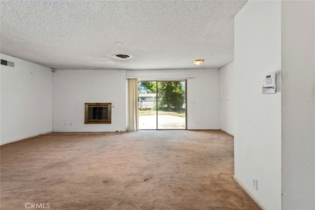 Property Photo:  23800 Friar Street  CA 91367 