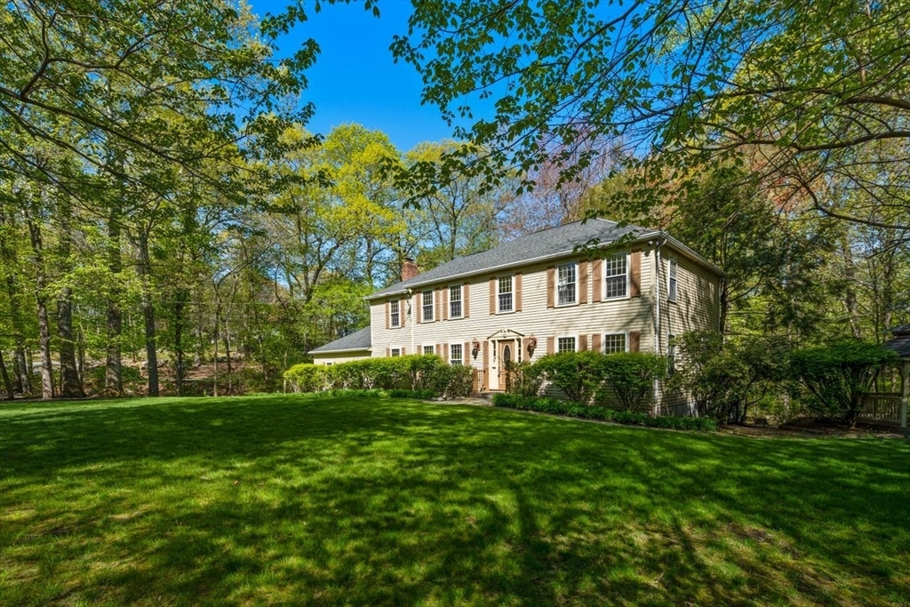 Property Photo:  92 Wildwood Road  MA 01810 