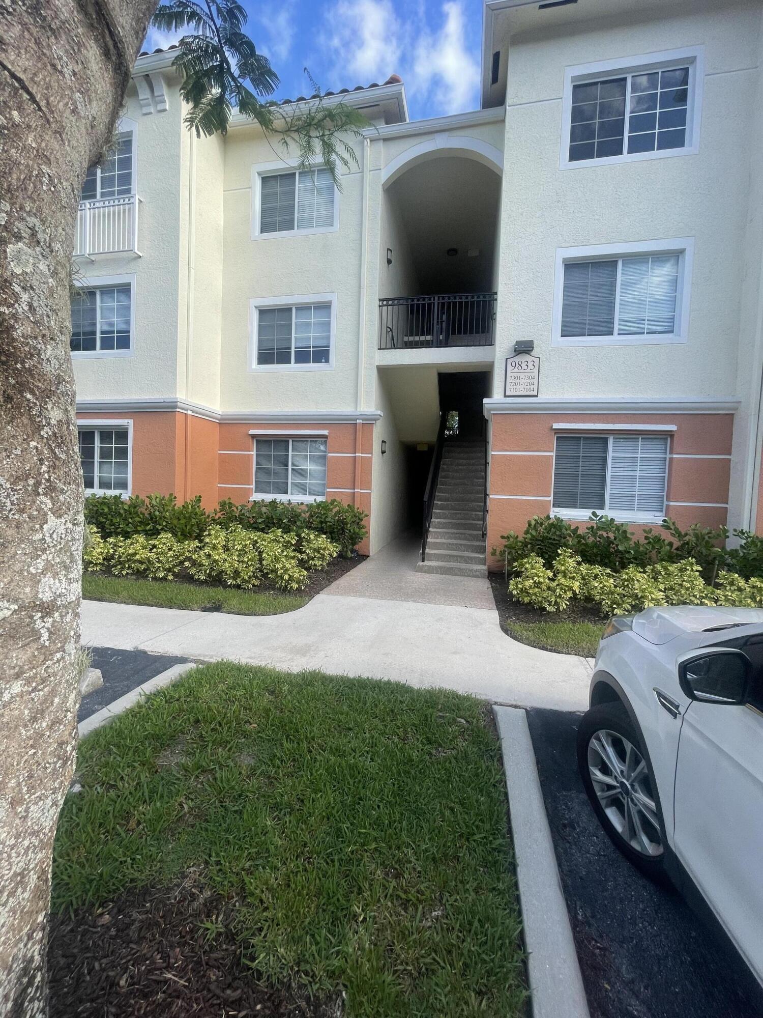 Property Photo:  9833 Baywinds Drive N 7104  FL 33411 