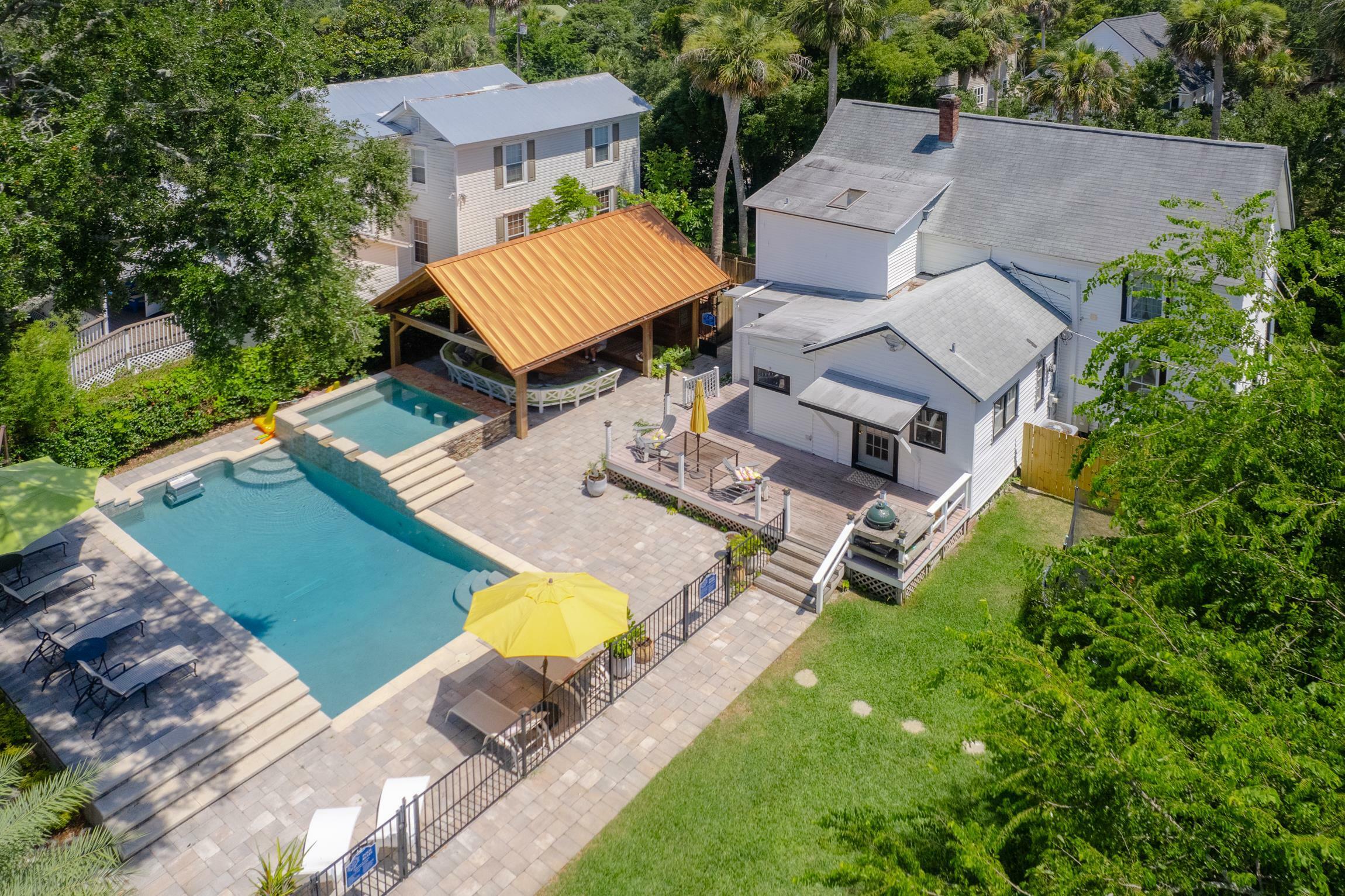 Property Photo: 22 Rohde Avenue FL 32084