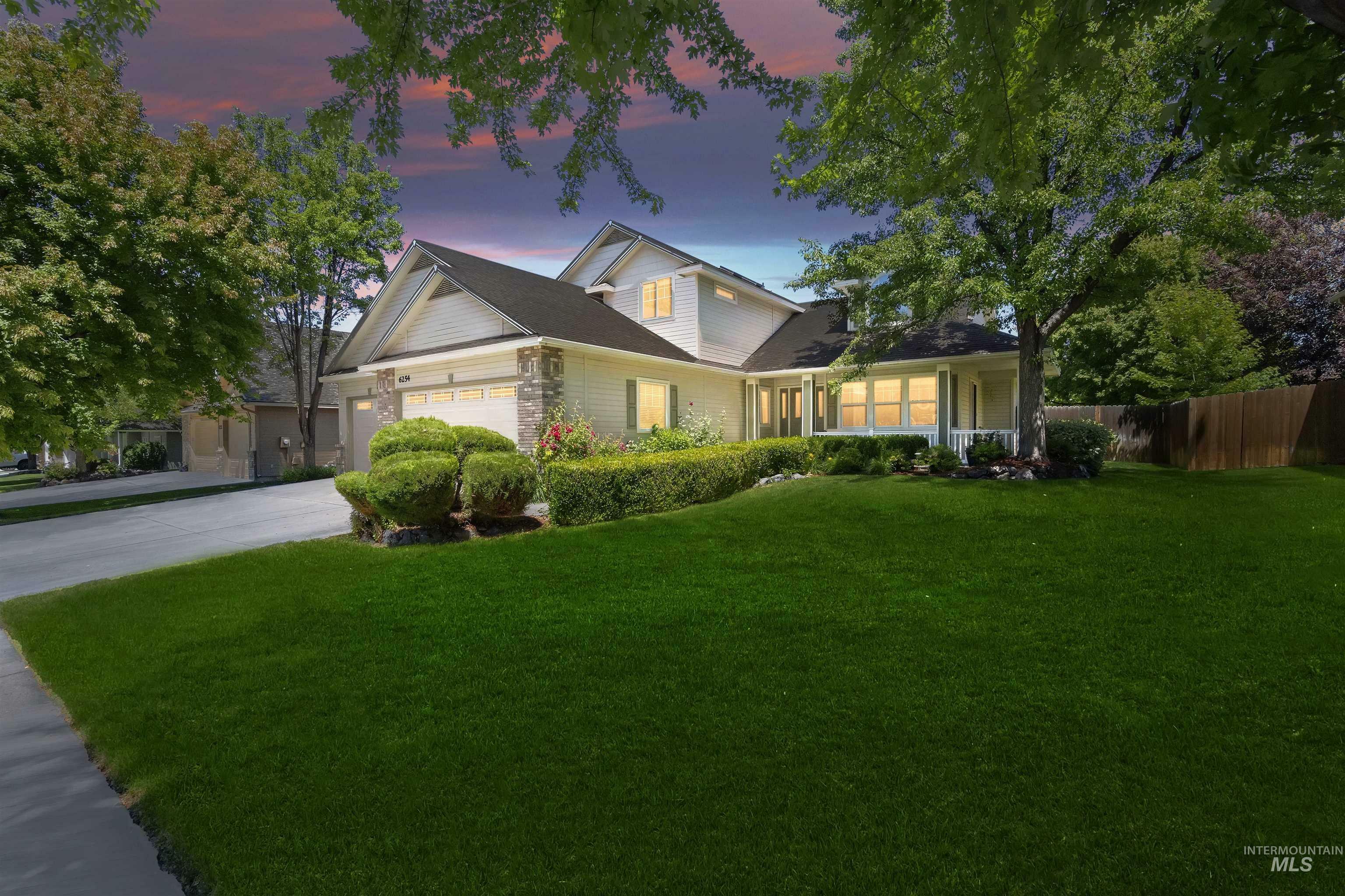 Property Photo:  6254 S Shagbark Ave  ID 83716-7135 