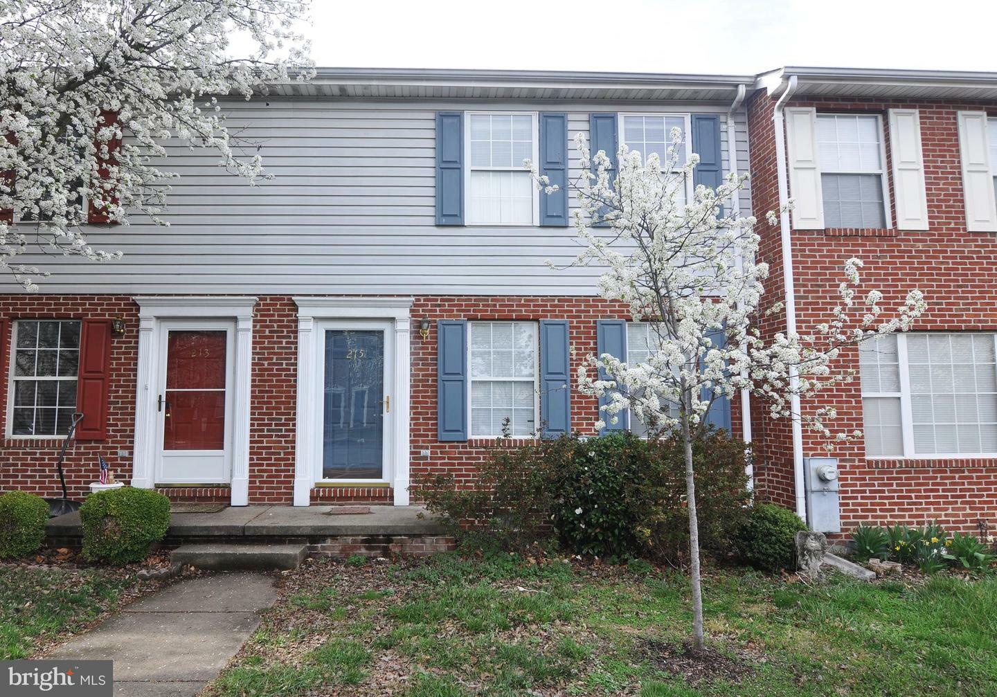 Property Photo:  215 Banbury Terrace  VA 22601 