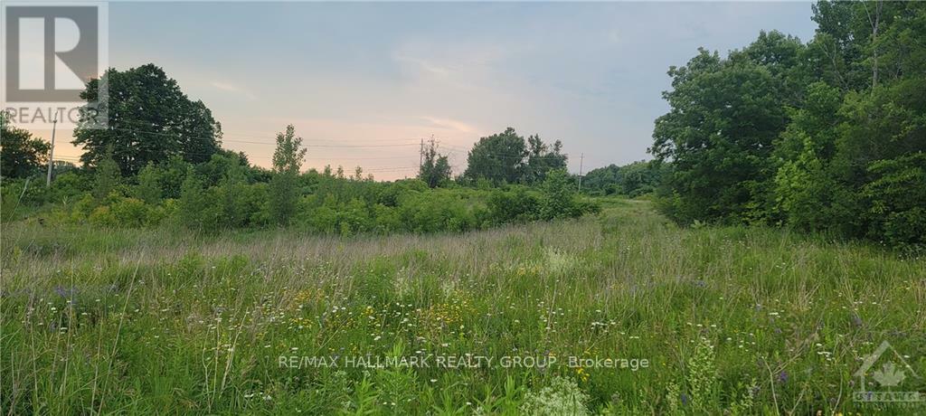 Photo de la propriété:  1296 Old Montreal Road  ON K4A 3N8 