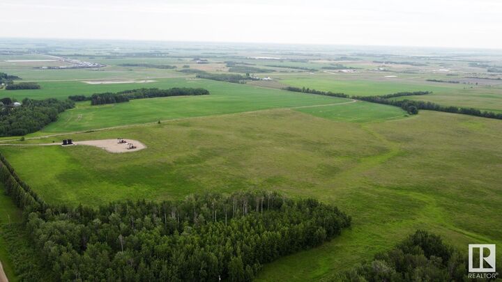 Property Photo:  553yy Range Road 201  AB T0B 2R0 