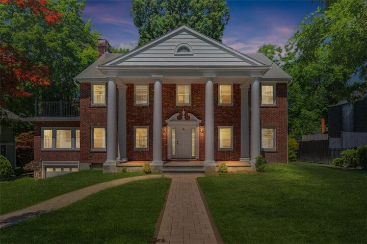 Property Photo: 4 Woodland Place NY 10606