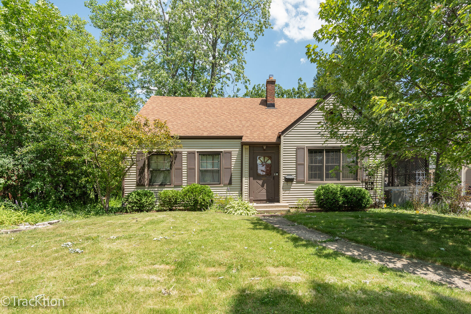 Property Photo:  5253 Blodgett Avenue  IL 60515 