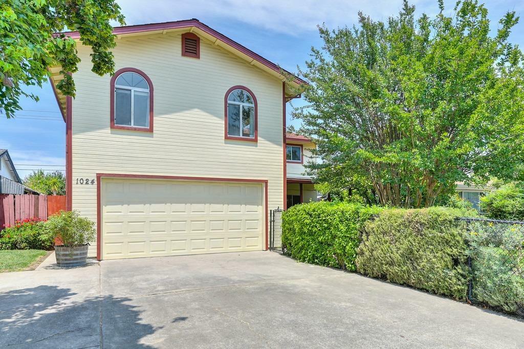 Property Photo:  1024 Anna Street  CA 95605 