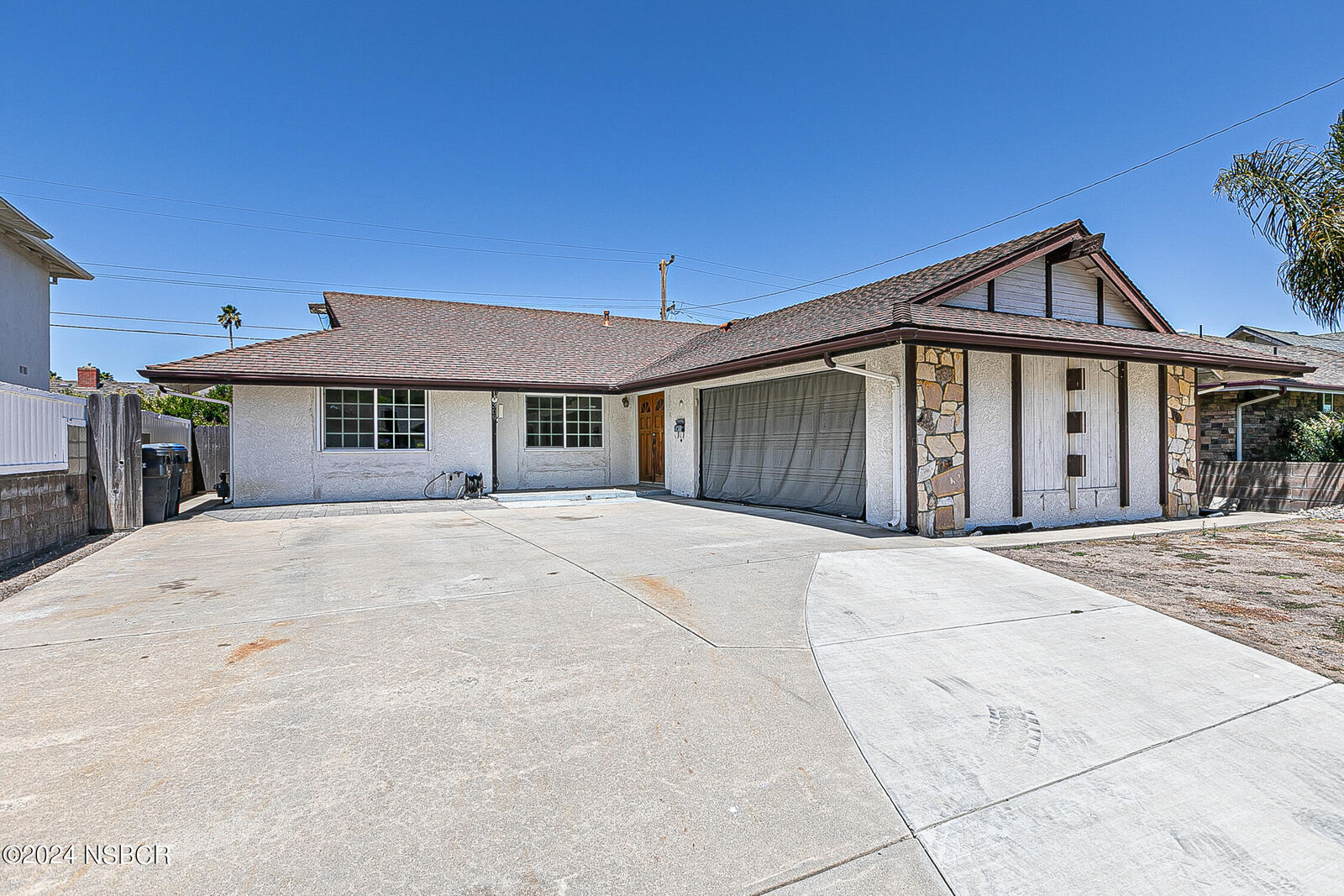 Property Photo:  309 Barrington Place  CA 93436 