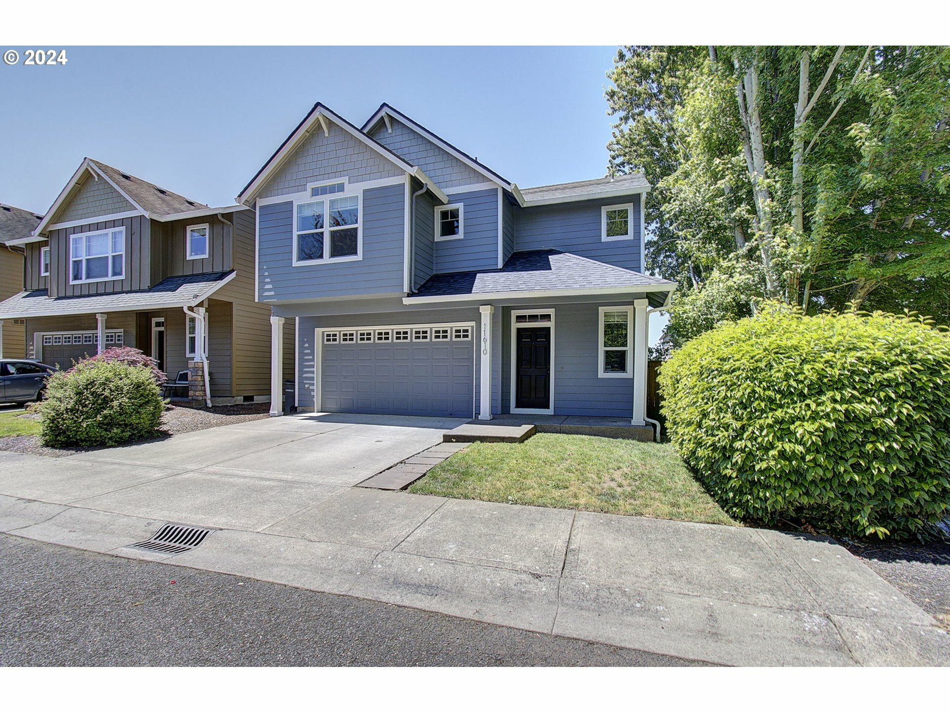 Property Photo:  11610 NW 27th Ct  WA 98685 