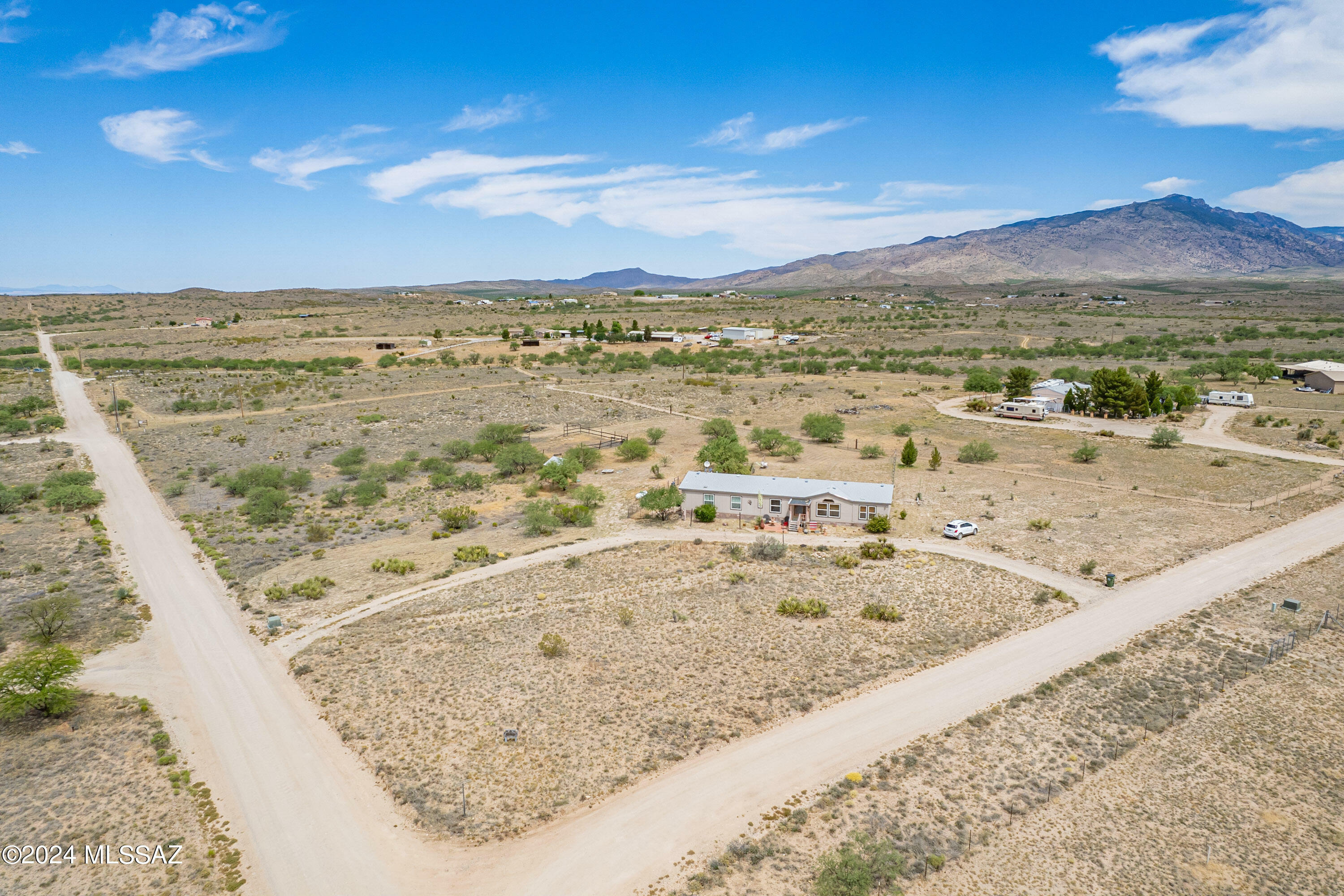 Property Photo:  25307 E Old Dusty Trail  AZ 85602 