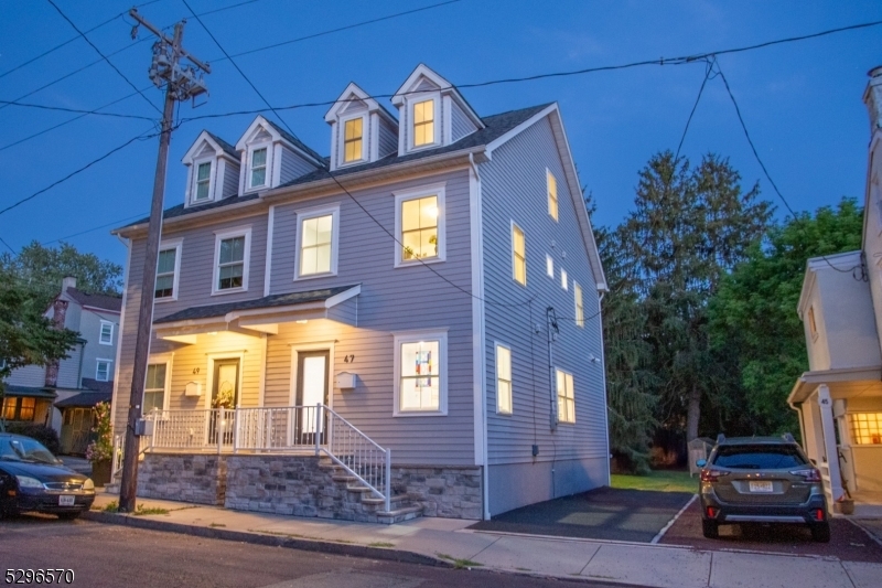 Property Photo:  47 Swan St  NJ 08530 