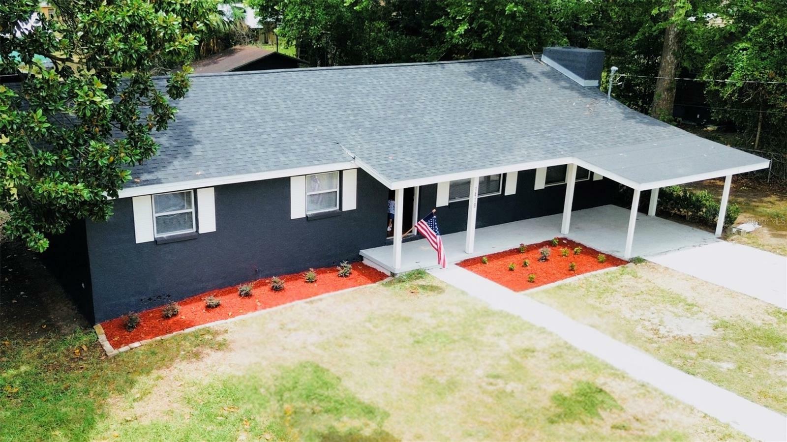 Property Photo:  1419 NE 21st Street  FL 34470 