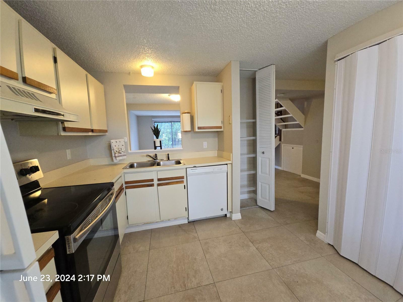 Property Photo:  4814 Sanoma Village D  FL 32808 