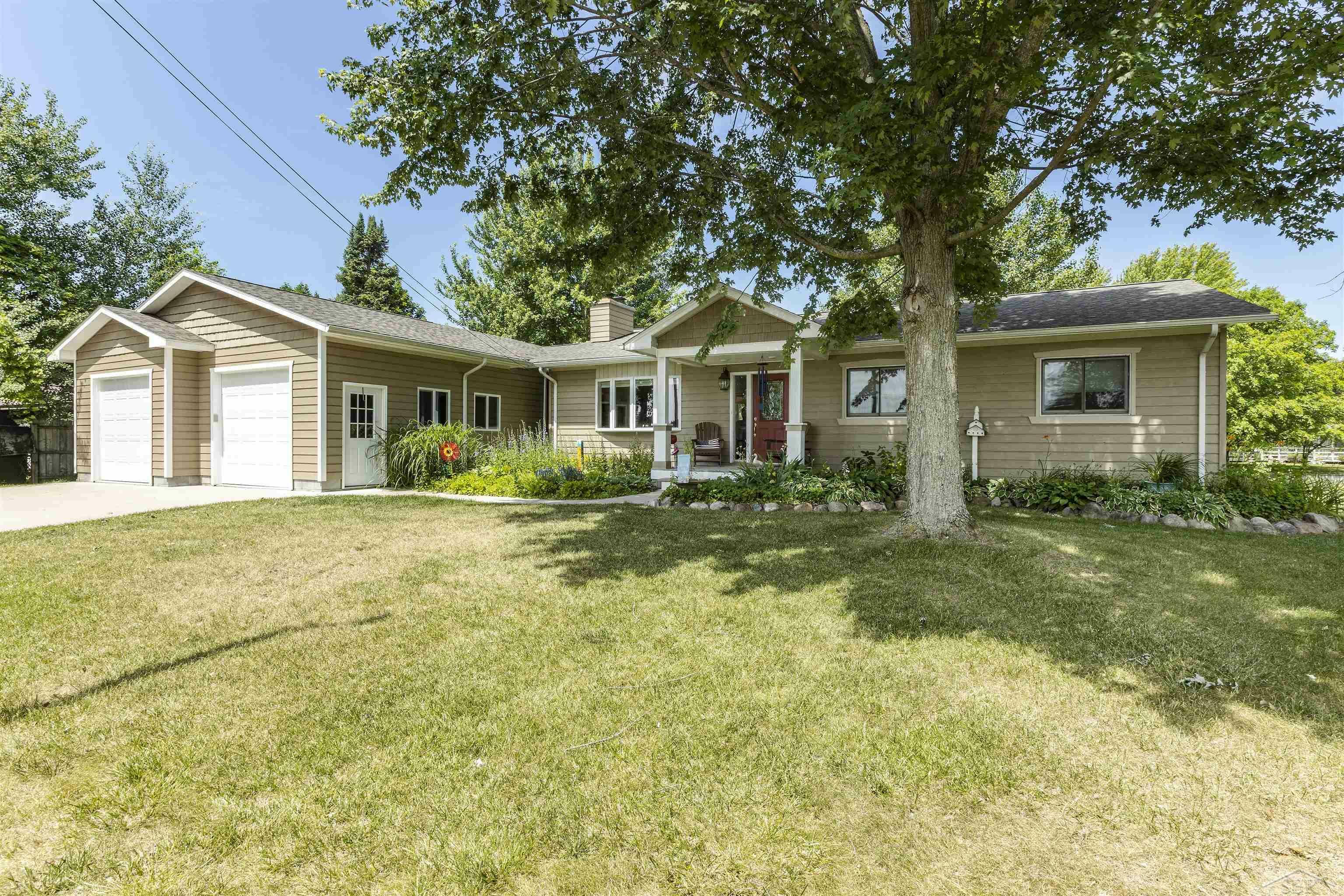 Property Photo:  5476 S Pine  MI 48612 