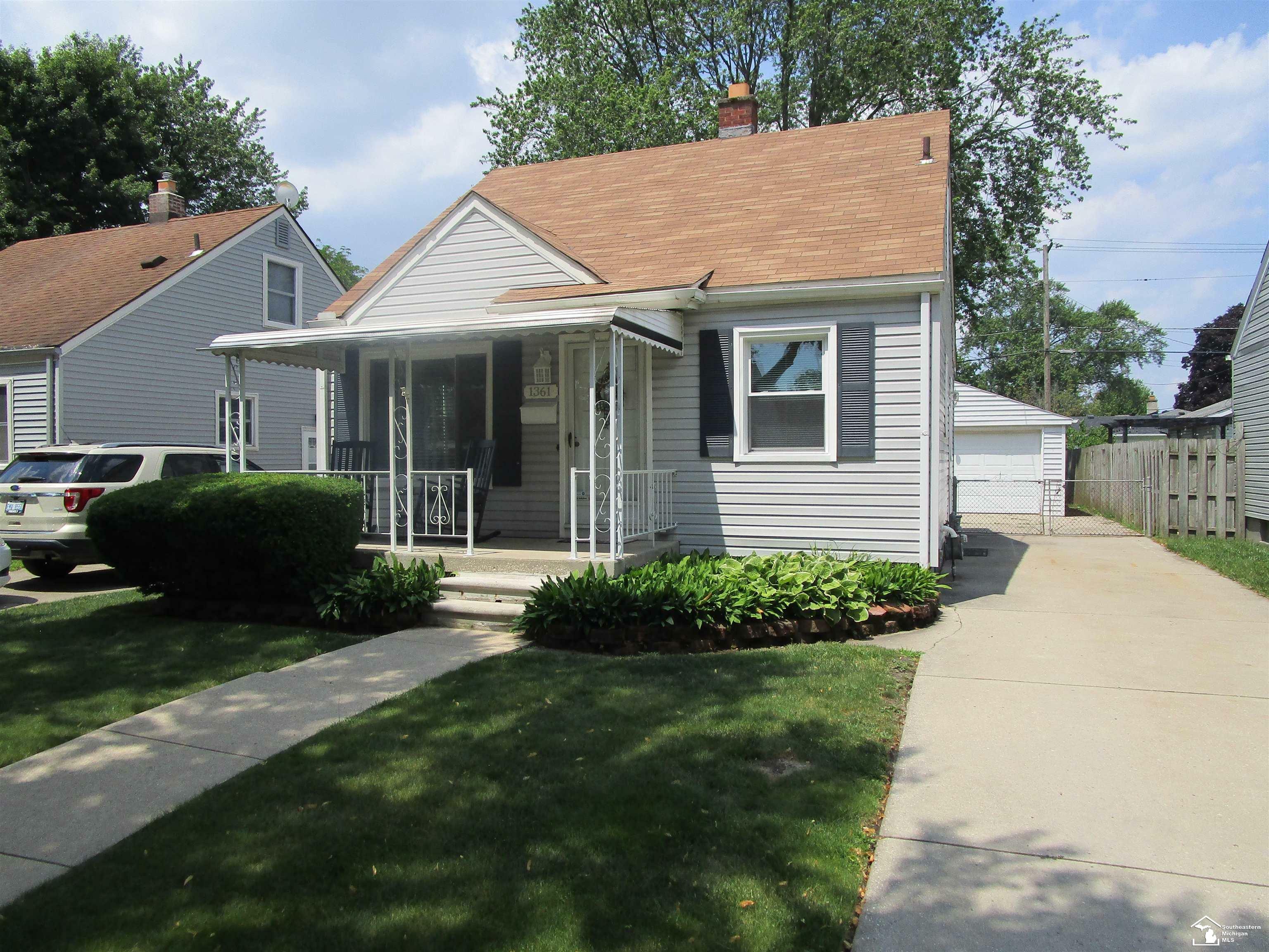 Property Photo:  1361 Arbor  MI 48162-3019 