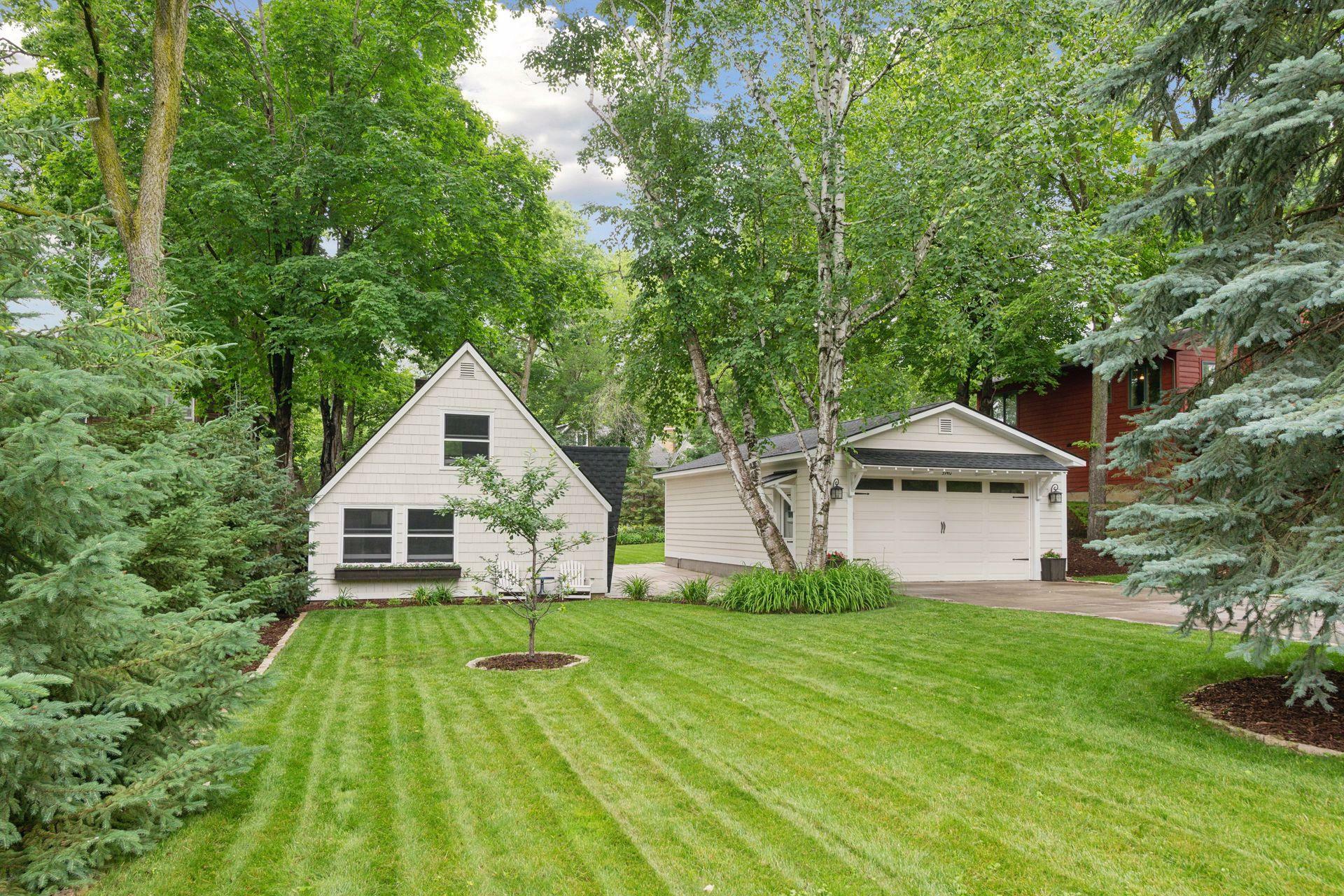 Property Photo: 3940 Northern Avenue MN 55384
