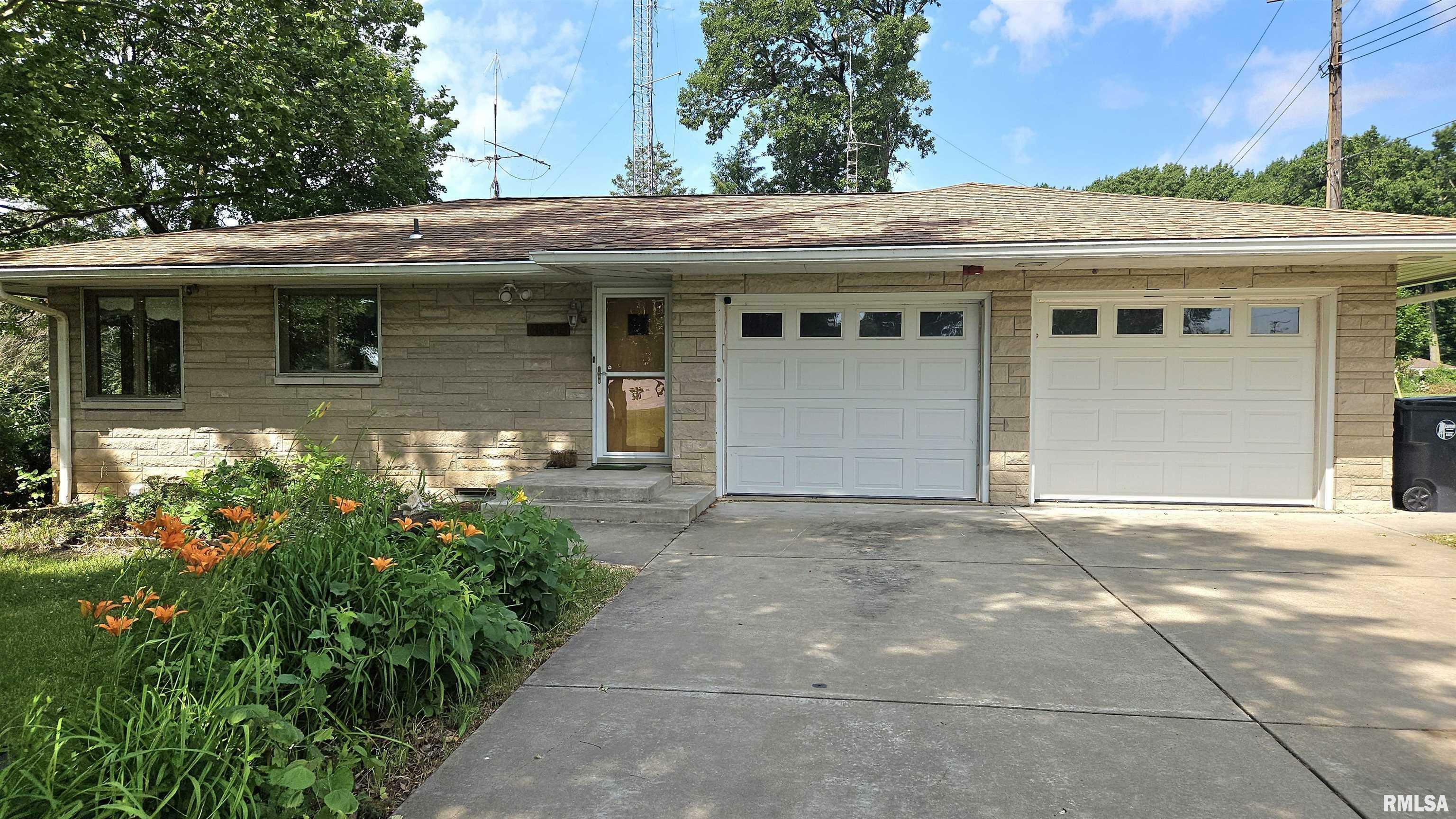 Property Photo:  35 N Sycamore Terrace  IL 61520 