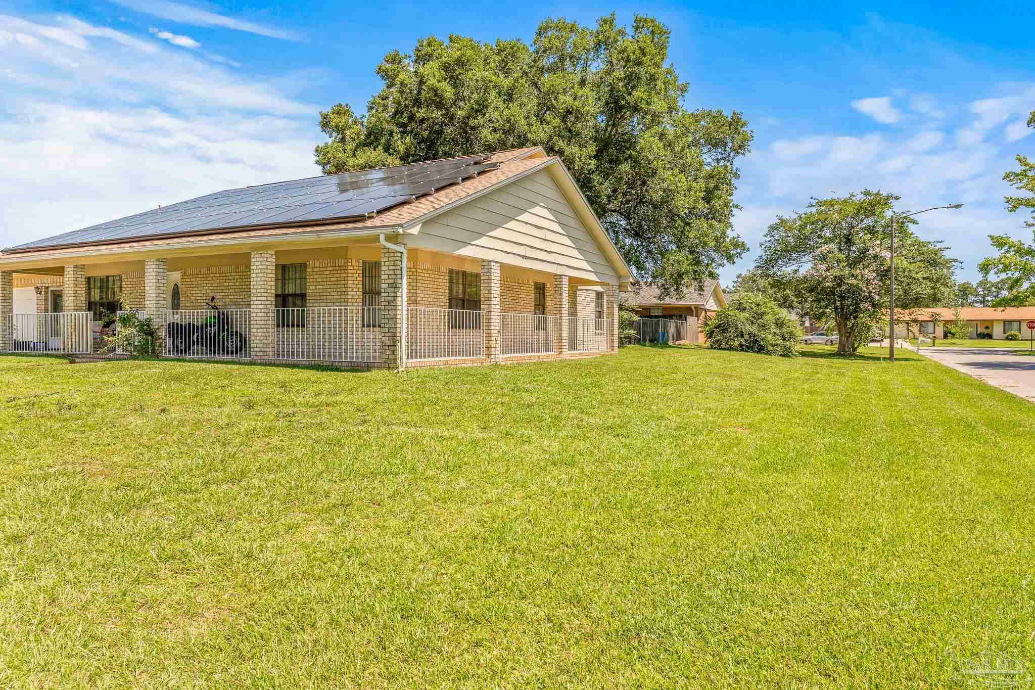 Property Photo:  7724 Grundy St  FL 32507 