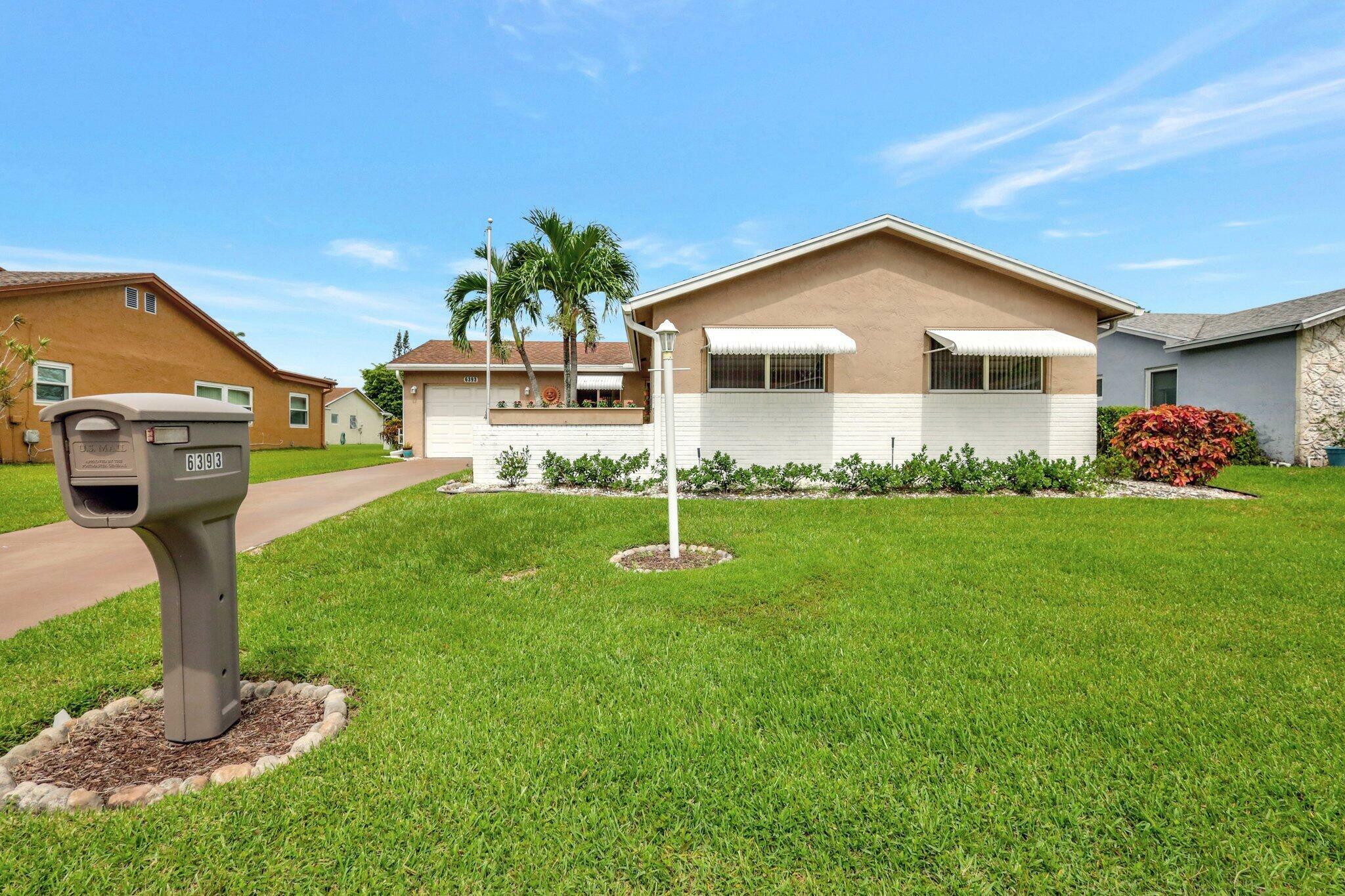 Property Photo:  6393 Summer Sky Lane  FL 33463 