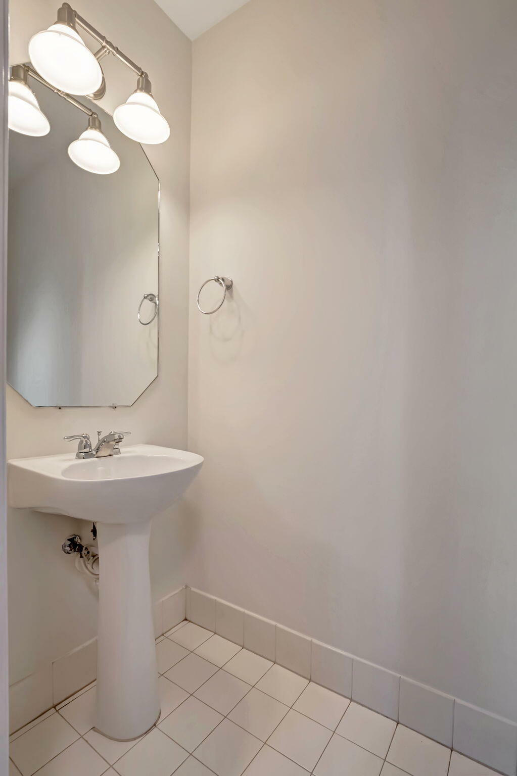 Property Photo:  1015 Ventnor Avenue 3D  FL 33444 