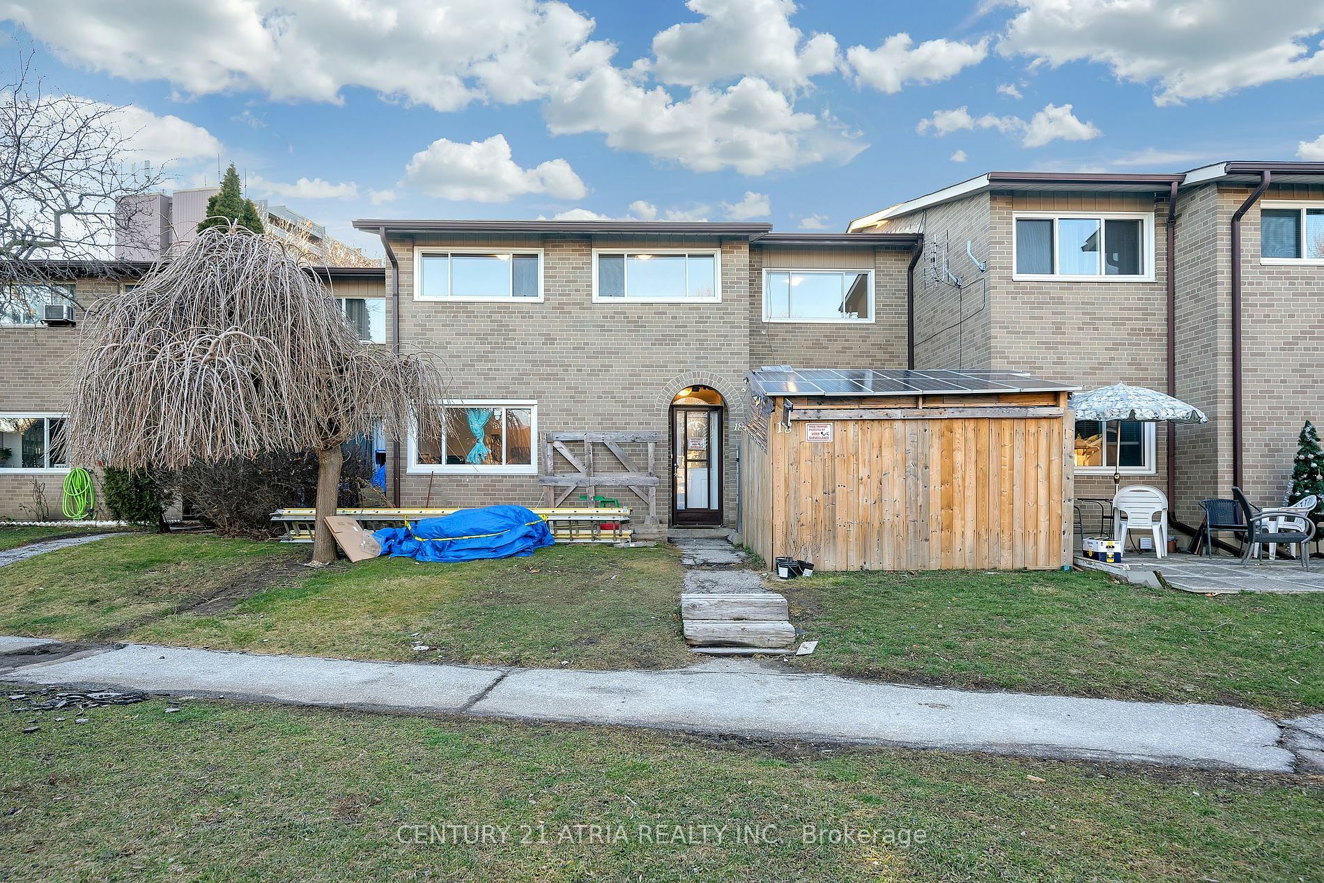 73 Driftwood Ave 18  Toronto ON M3N 2M7 photo